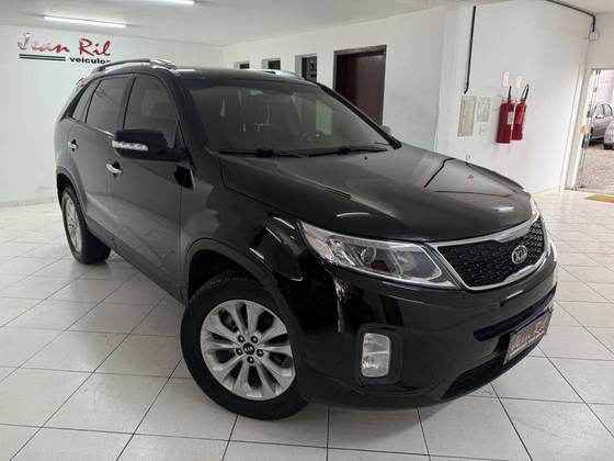 KIA SORENTO 2.4 16V GASOLINA EX 7L 4WD AUTOMÁTICO KIA SORENTO 2.4 16V GASOLINA EX 7L 4WD AUTOMÁTICO